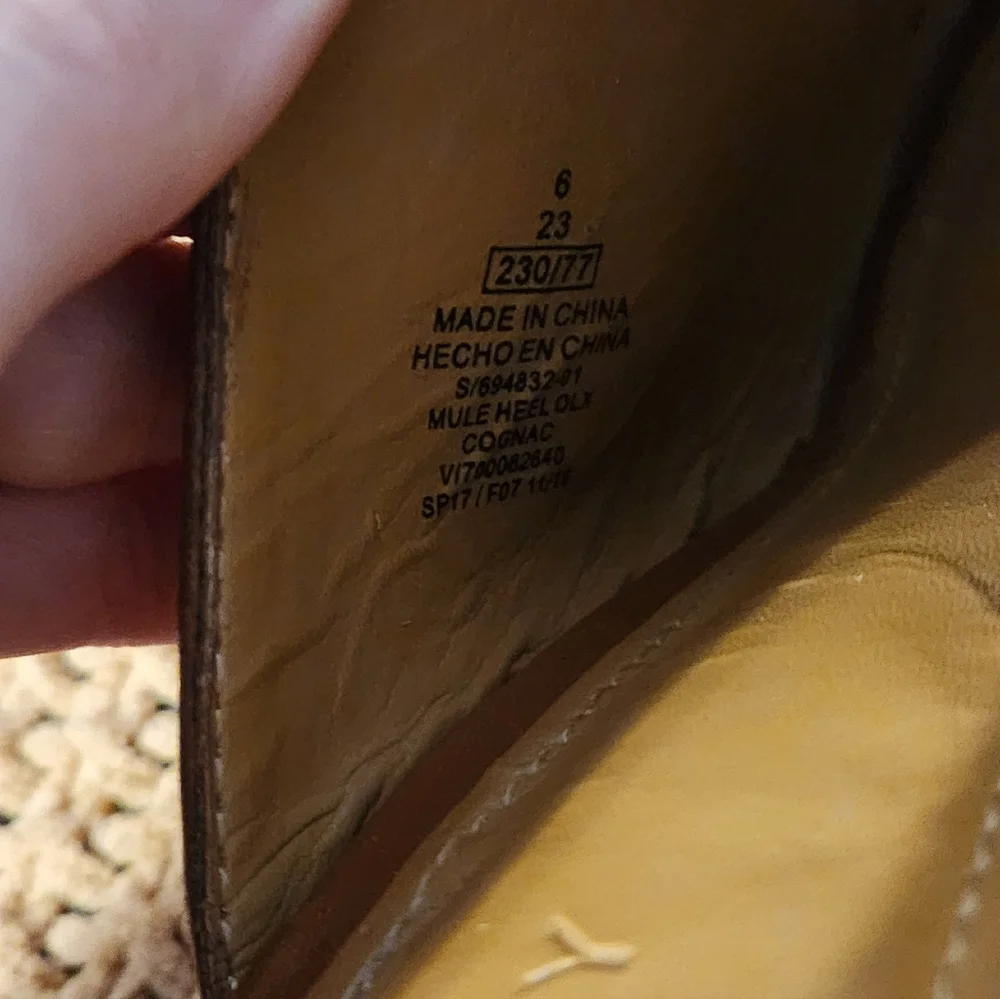 Old Navy Tan Brown Faux leather open mules with block heel Size 6#mules #heels - Picture 5 of 5